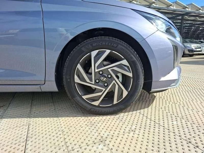 Nuevo Hyundai i20 101 CV (74 kW) 2025 Azul Utilitario