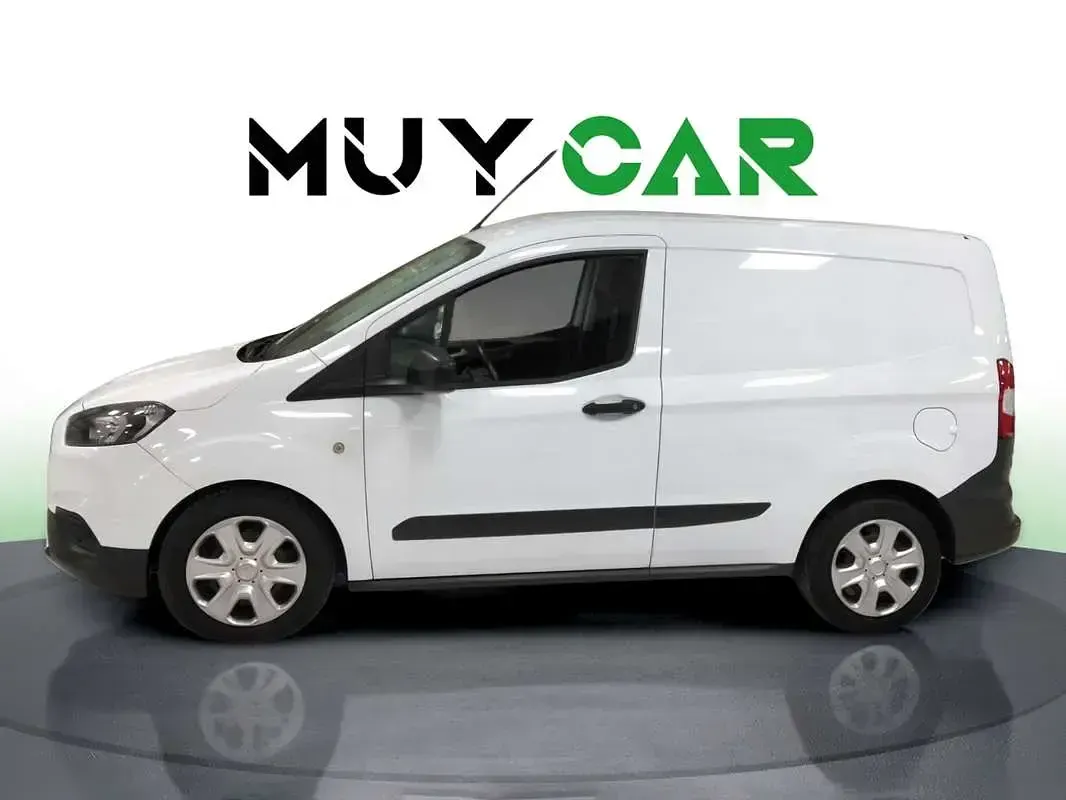 Usado Ford Transit Trend 102 CV (75 kW) 2023 Blanco Van