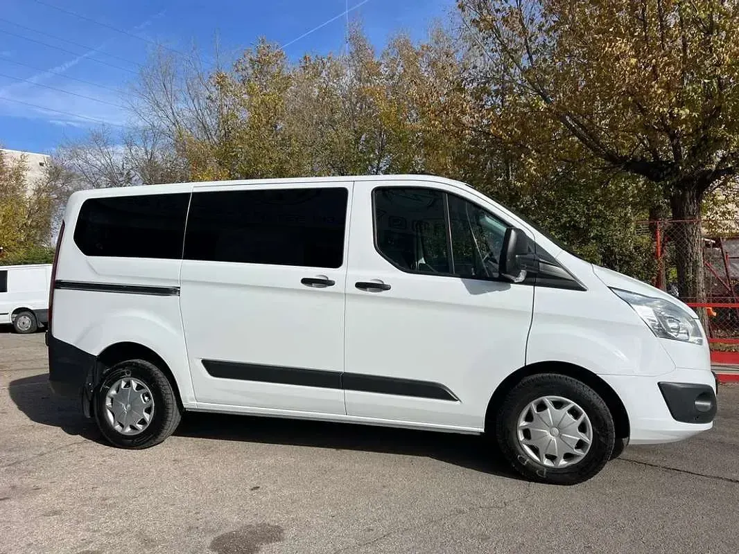 Usado Ford Transit Custom Ambiente 101 CV (74 kW) 2017 Blanco Familiar