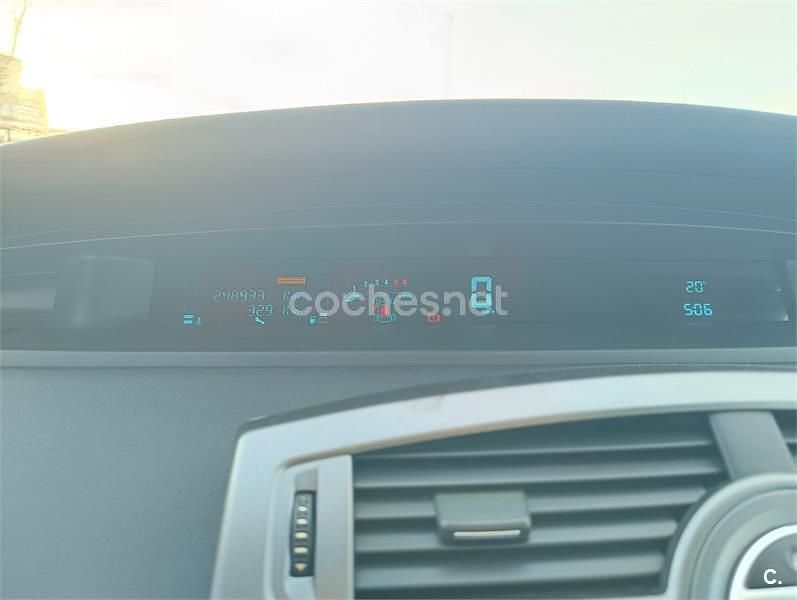 Usado Renault Scénic II Dynamique 105 CV (77 kW) 2006 Negro Monovolumen