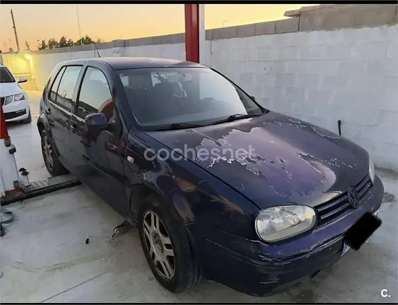 Usado VW Golf IV Advance 110 CV (80 kW) 2002 Azul Berlina