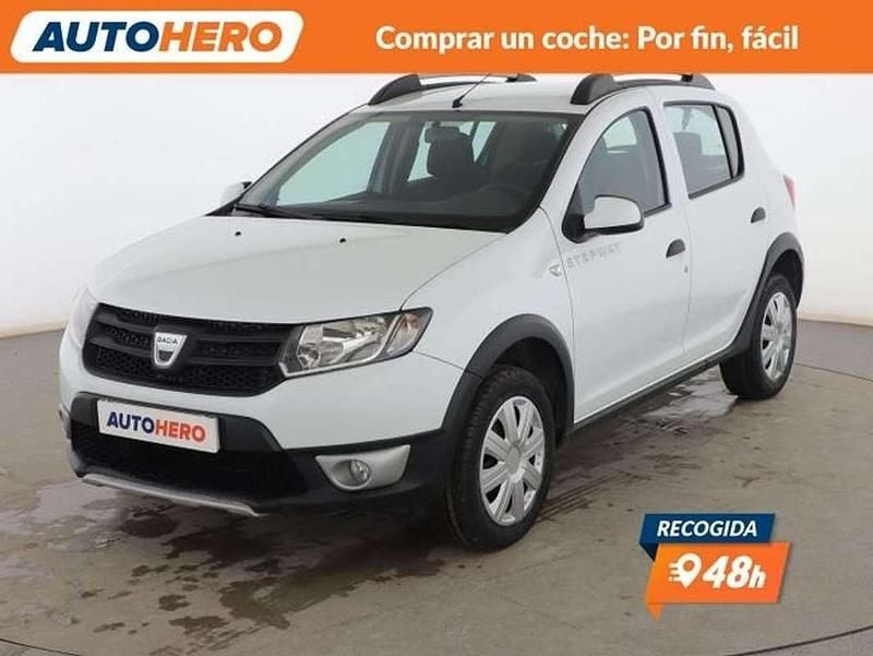 Blanco Usado 2015 Dacia Sandero Stepway Utilitario | 8299 € (Precio justo) - Imagen 1/3