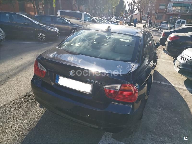 Usado BMW 320 Comfort Edition 163 CV (119 kW) 2007 Azul Berlina