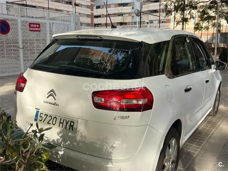 Usado Citroën C4 Picasso Intensive 115 CV (84 kW) 2013 Blanco Monovolumen