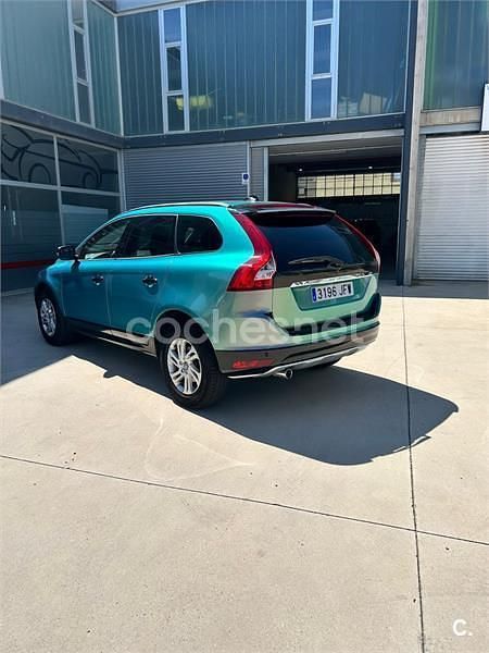 Verde Usado 2016 Volvo XC60 Kinetic SUV | 21.900 € (Un poco caro) - Imagen 1/4
