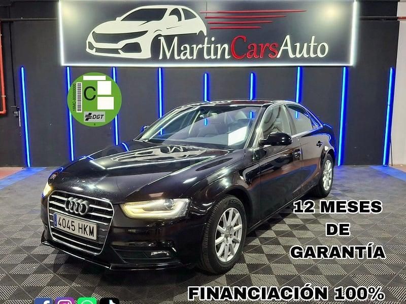 Usado Audi A4 120 CV (88 kW) 2012 Negro Berlina