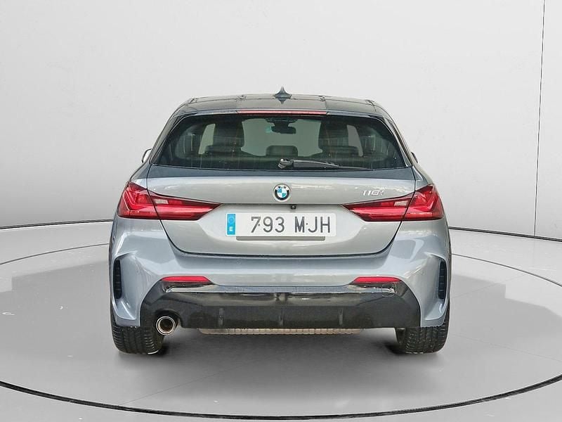 Usado BMW 118 M Sport 137 CV (100 kW) 2023 Negro Utilitario