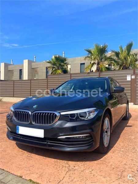 Gris / plata Usado 2020 BMW 520 Familiar | 26.000 € (Buen precio) - Imagen 1/4