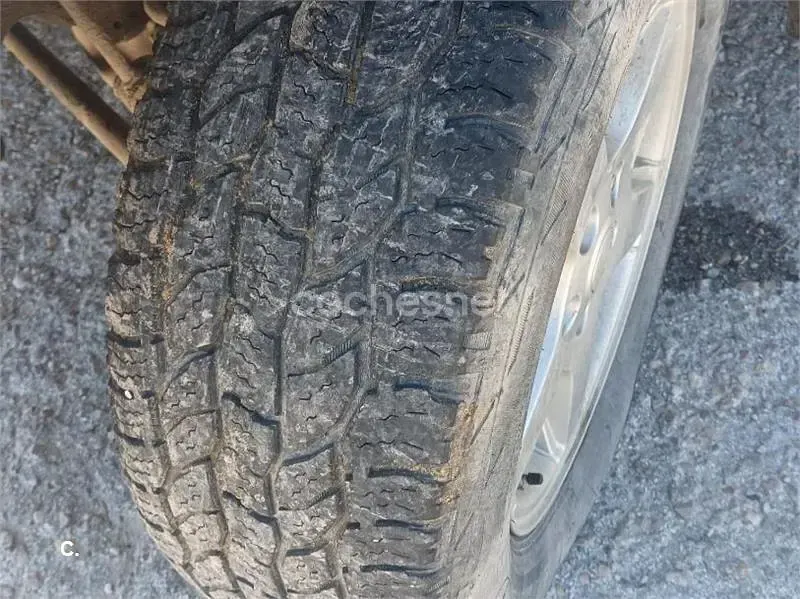 Usado Jeep Grand Cherokee Laredo 163 CV (119 kW) 2002 Gris / plata SUV