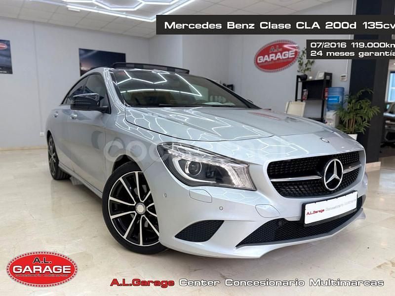 Gris / plata Usado 2016 Mercedes CLA200 Urban Berlina | 23.990 € (Caro) - Imagen 1/4