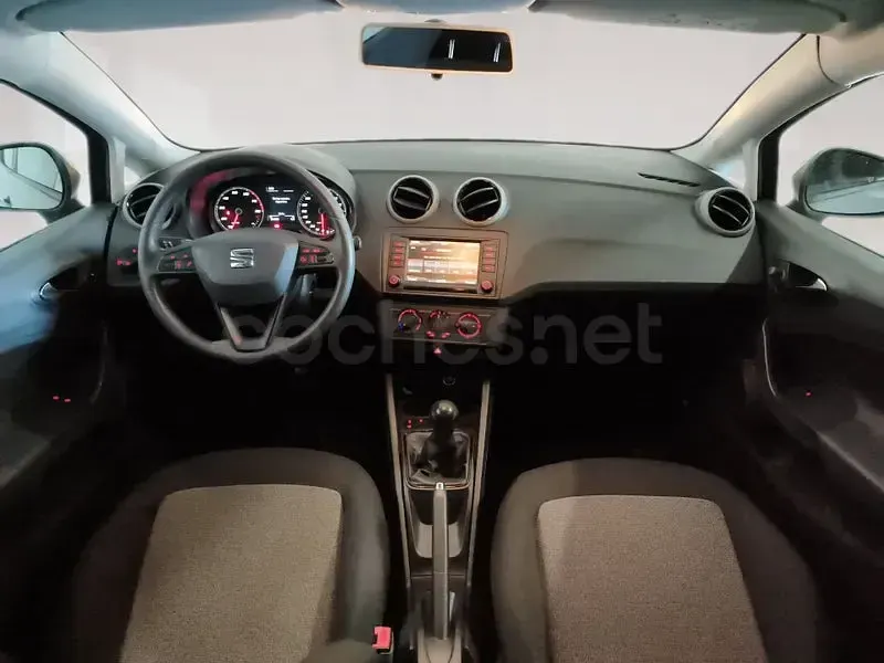 Usado Seat Ibiza CONNECT 75 CV (55 kW) 2017 Gris / plata Berlina
