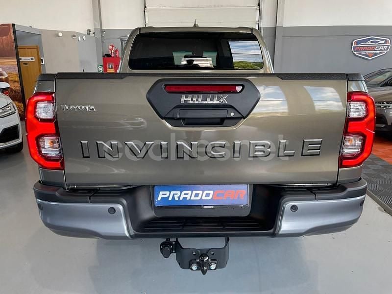 Nuevo Toyota HiLux Sport 204 CV (150 kW) 2025 Gris / plata Recogida