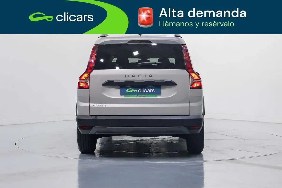 Begagnad Dacia Jogger Extreme 101 HK (74 kW) 2022 Grå Minibuss