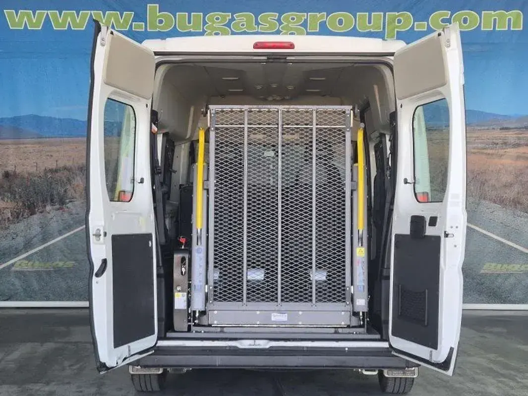 Usado Citroën Jumper 131 CV (96 kW) 2019 Blanco Monovolumen