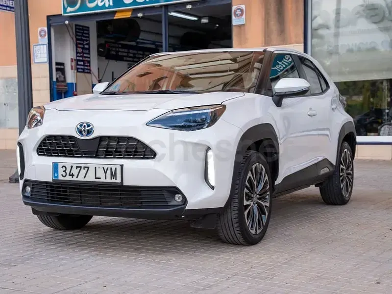Usado Toyota Yaris Cross Active 116 CV (85 kW) 2021 Blanco SUV