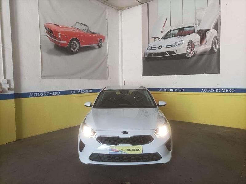 Blanco Usado 2018 Kia Ceed Utilitario | 10.900 € (Precio justo) - Imagen 1/4