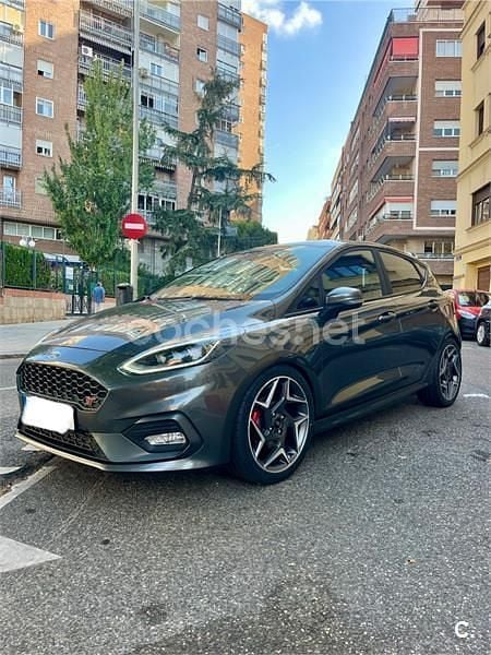 Marrón Usado 2019 Ford Fiesta ST Utilitario | 17.490 € (Precio justo) - Imagen 1/4