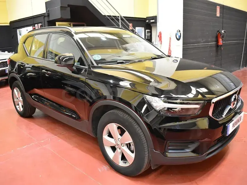 Usado Volvo XC40 Plus 129 CV (94 kW) 2022 Negro SUV