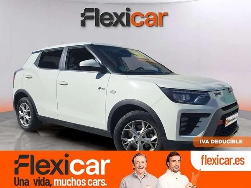 Blanco Usado 2024 Ssangyong (KGM) Tivoli SUV | 16.490 € (Precio justo) - Imagen 1/4