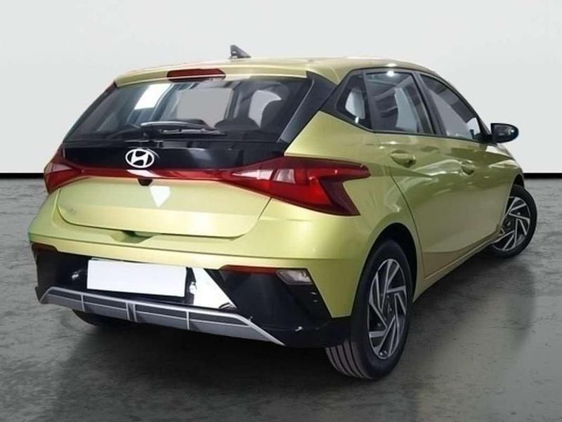Verde Usado 2024 Hyundai i20 Berlina | 15.990 € (Buen precio) - Imagen 1/3