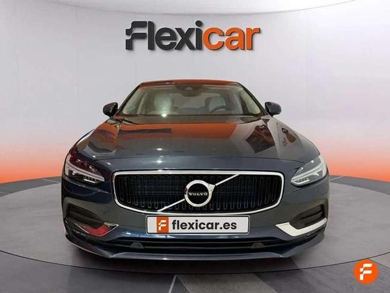 Usado Volvo S90 Momentum 150 CV (110 kW) 2019 Azul Berlina