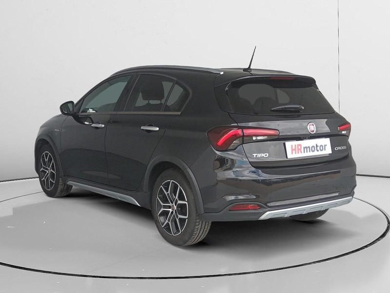 Usado Fiat Tipo Cross 102 CV (75 kW) 2021 Negro Utilitario