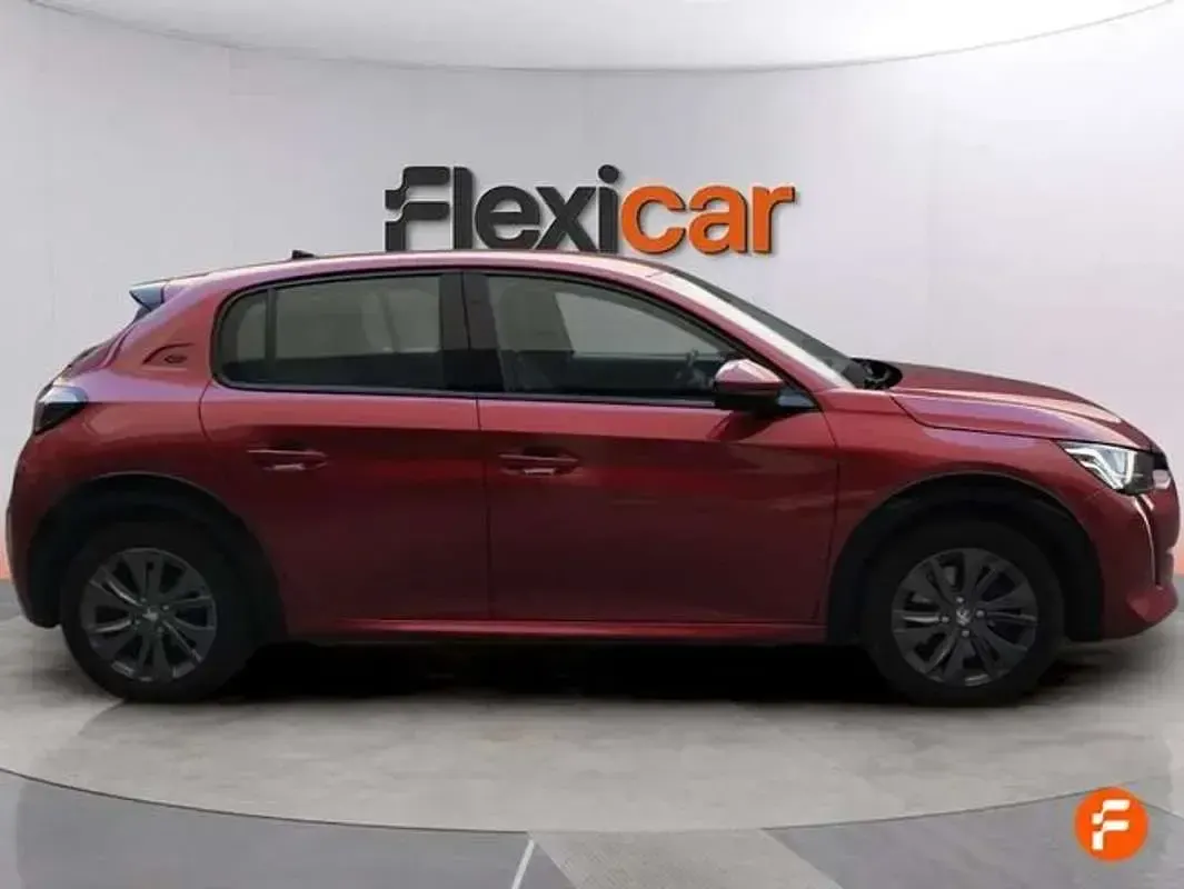Usado Peugeot e-208 Allure 100 kW (136 CV) 2020 Rojo Utilitario