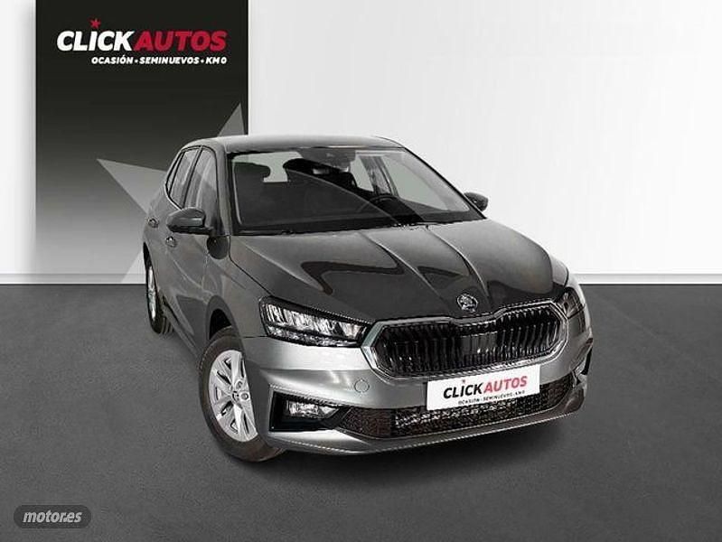 Usado Skoda Fabia Ambition 110 CV (80 kW) 2023 Gris Utilitario