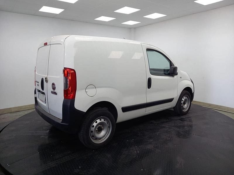 Usado Fiat Fiorino 77 CV (56 kW) 2018 Blanco Monovolumen