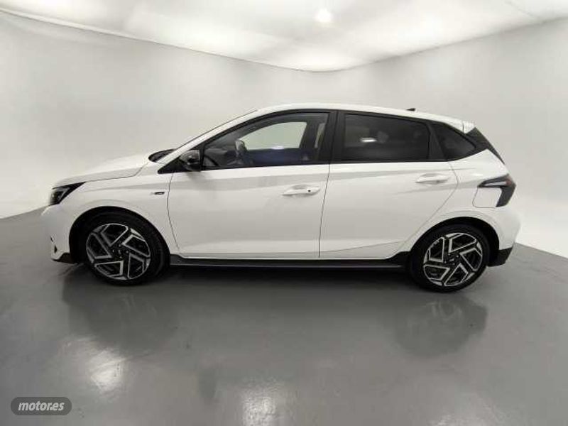 Usado Hyundai i20 N Line 102 CV (75 kW) 2024 Atlas white Utilitario