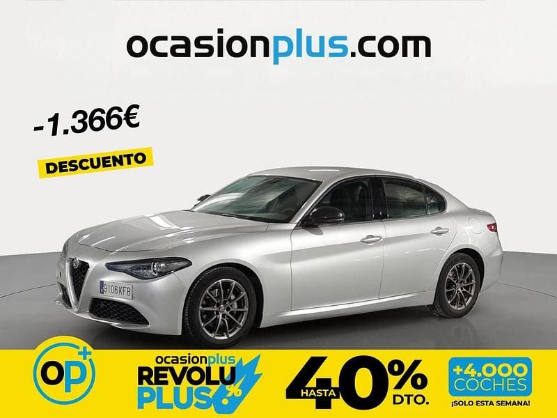 Usado Alfa Romeo Giulia 150 CV (110 kW) 2017 Berlina