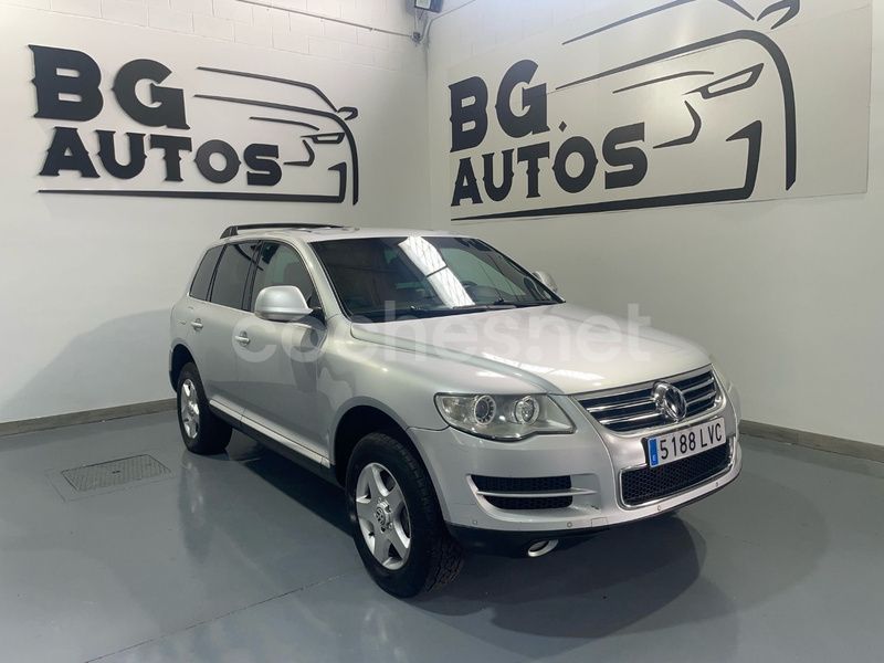 Gris / plata Usado 2007 VW Touareg SUV | 8499 € (Buen precio) - Imagen 1/4