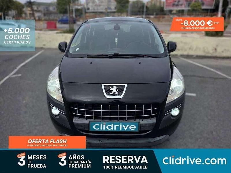 Usado Peugeot 3008 111 CV (81 kW) 2010 Negro Familiar
