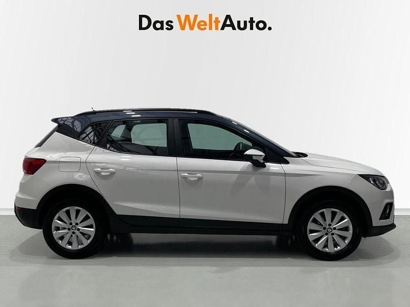 Usado Seat Arona Style 110 CV (80 kW) 2021 Blanco SUV