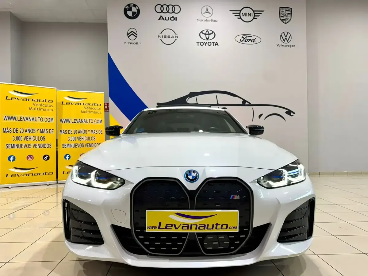 Usado BMW i4 Comfort Edition 400 kW (544 CV) 2024 Eléctrico Berlina