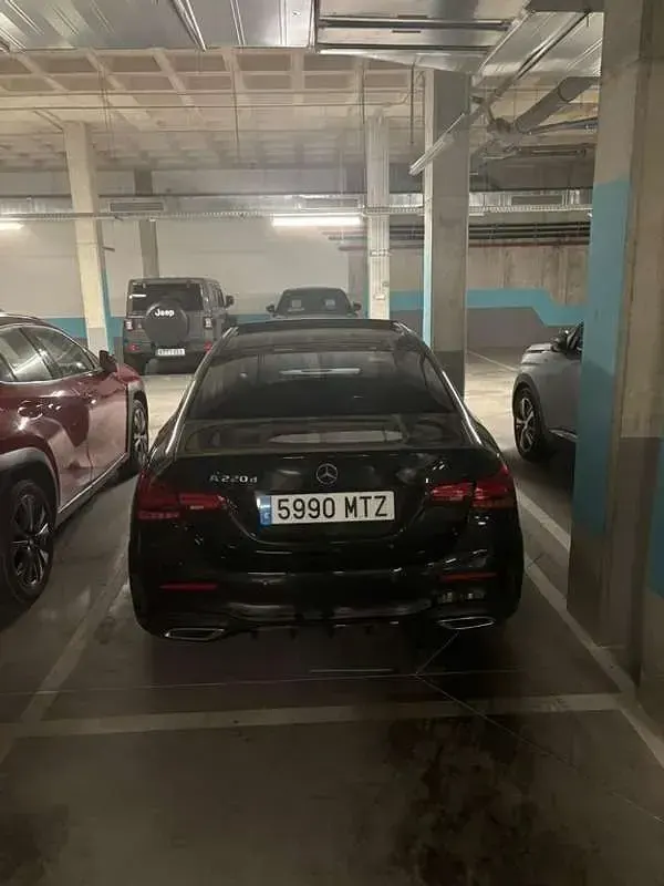 Usado Mercedes CLA220 190 CV (139 kW) 2023 Negro Berlina