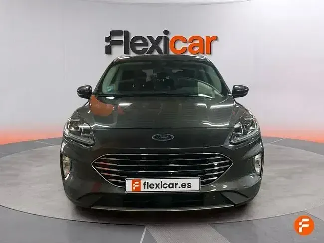 Usado Ford Kuga Titanium 225 CV (165 kW) 2021 Gris SUV