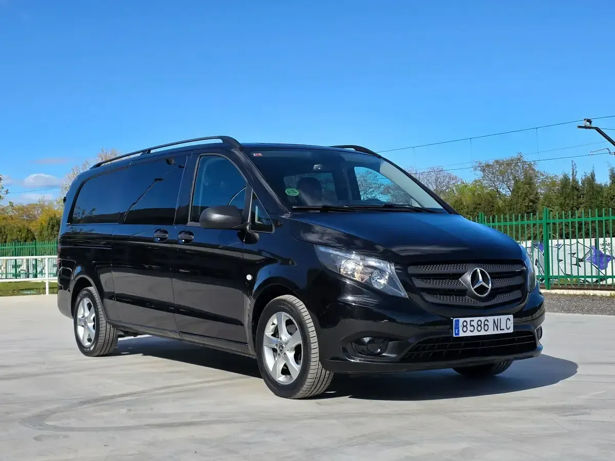 Usado Mercedes Vito 163 CV (119 kW) 2018 Negro Van