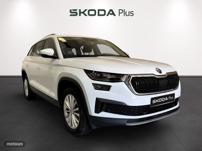 Blanco Usado 2024 Skoda Kodiaq Ambition SUV | 32.090 € (Precio justo) - Imagen 1/4