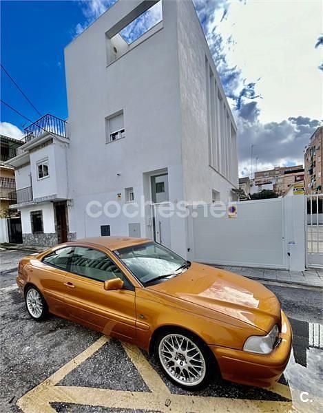 Usado Volvo C70 240 CV (176 kW) 1998 Naranja Coupe
