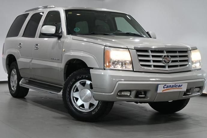 Usado Cadillac Escalade 349 CV (256 kW) 2006 Plateado SUV
