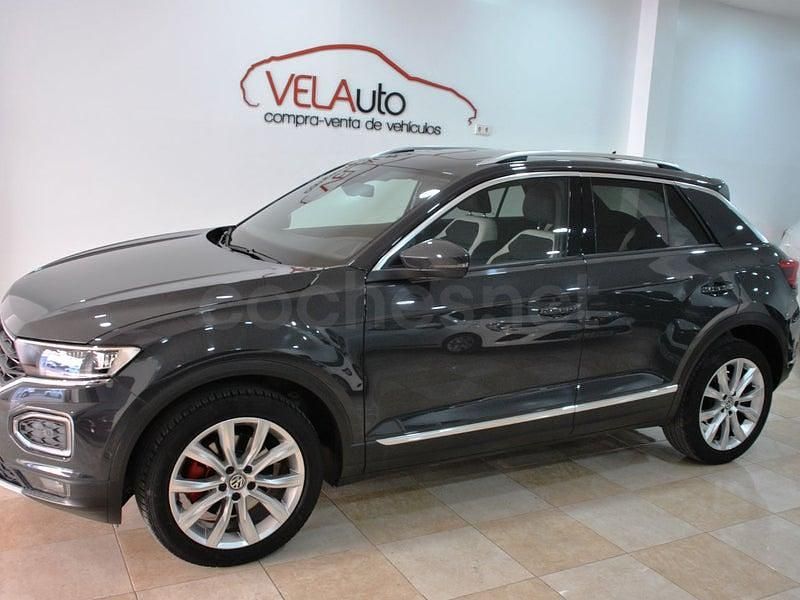Usado VW T-Roc Sportline 150 CV (110 kW) 2019 Gris / plata SUV