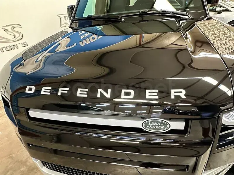 Usado Land Rover Defender HSE 404 CV (297 kW) 2024 Negro SUV