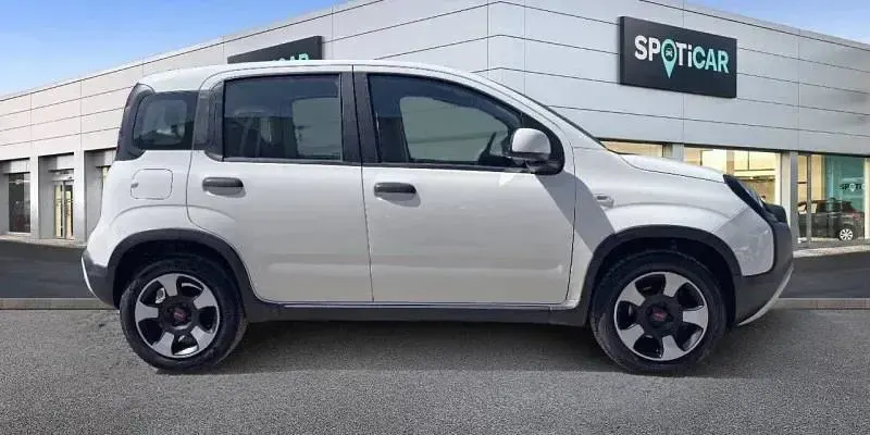 Usado Fiat Panda Cross Cross 69 CV (50 kW) 2023 Blanco Utilitario
