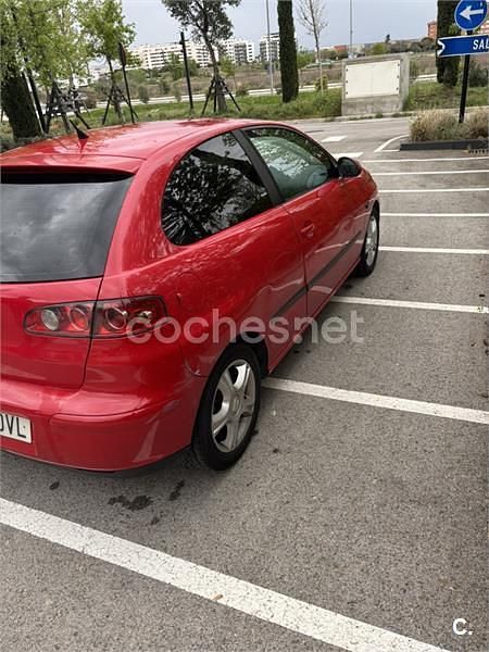 Usado Seat Ibiza Sport 100 HP (73 kW) 2006 Vermelho Citadino