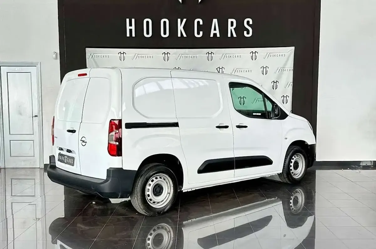Usado Opel Combo 75 CV (55 kW) 2020 Blanco Monovolumen