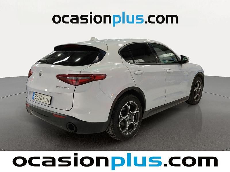 Usado Alfa Romeo Stelvio Sprint 190 CV (139 kW) 2022 Blanco SUV