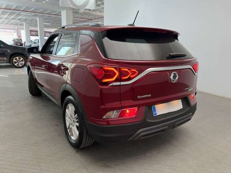 Usado Ssangyong (KGM) Korando 148 CV (108 kW) 2022 Burdeos SUV