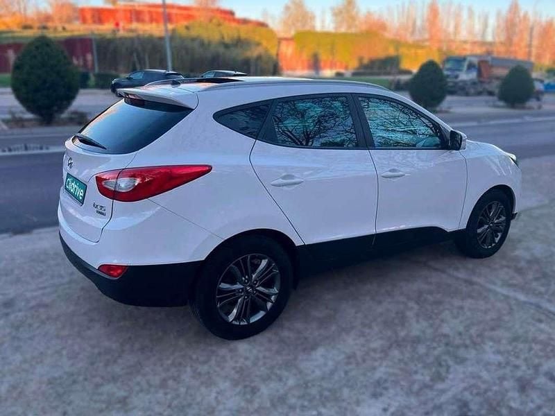 Usado Hyundai ix35 136 CV (100 kW) 2014 Blanco SUV