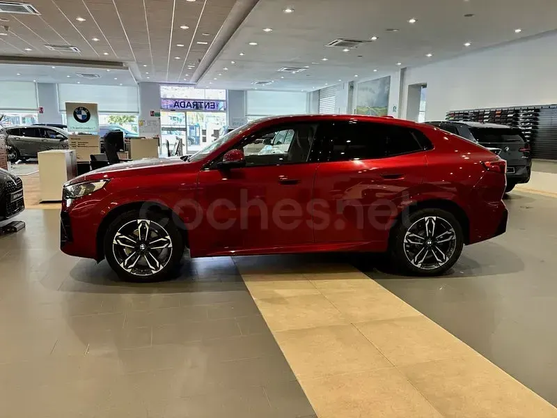 Usado BMW X1 150 CV (110 kW) 2025 Rojo SUV